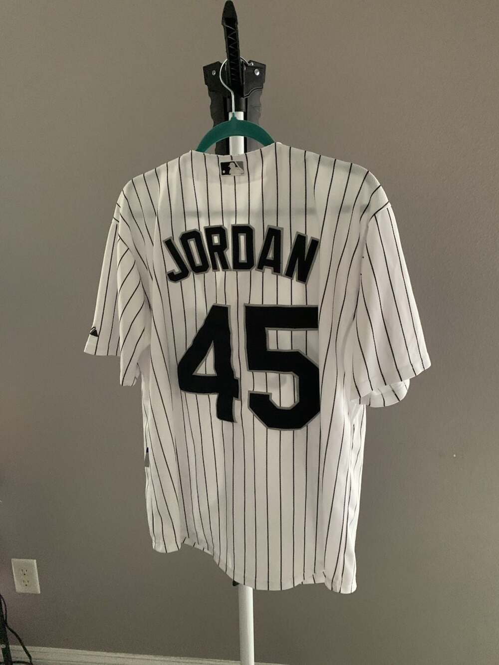 Majestic Chicago White Sox #45 Michael Jordan Pinstripe Baseball Jersey - Picture 7 of 8